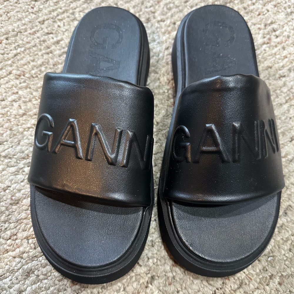 NWOB GANNI embosed platform slides